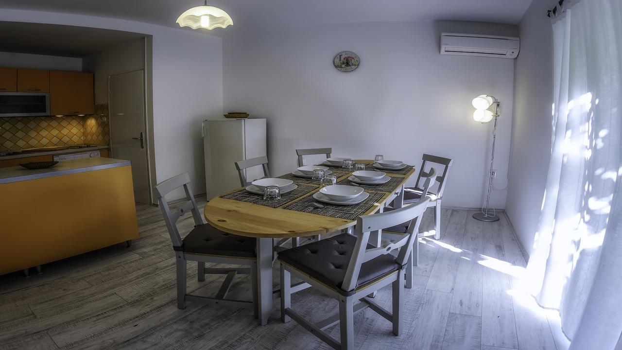 Braut Apartment Krk Town Exterior photo